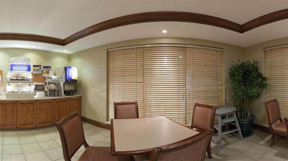 Express By Ihg Hotel