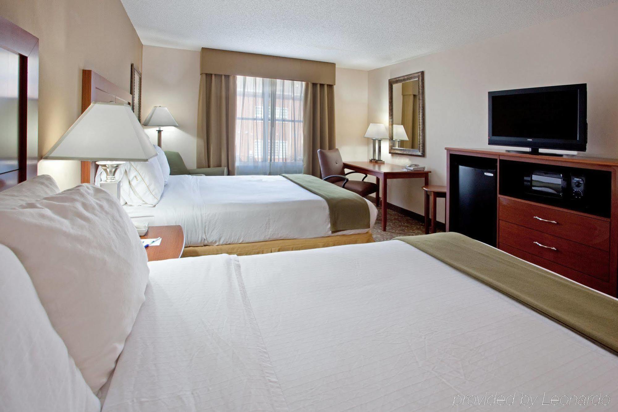 Express By Ihg Hotel Chapel Hill