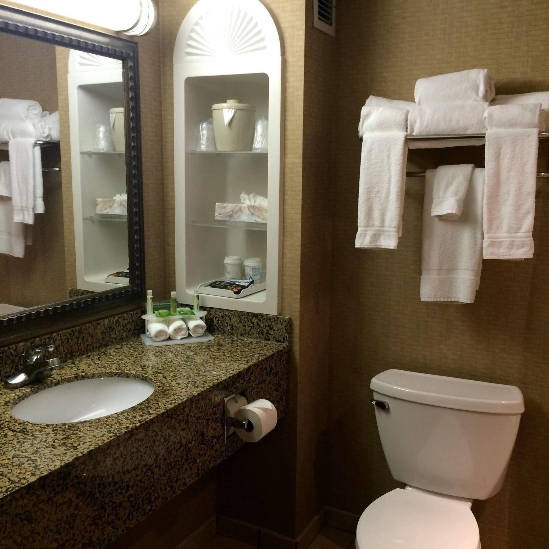 Express By Ihg 2*