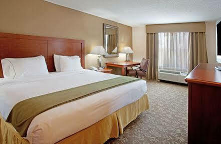 Express By Ihg Hotel